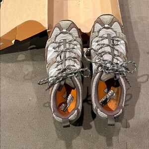 Merrell Hiking Shoes - Brown and Light Blue size 9